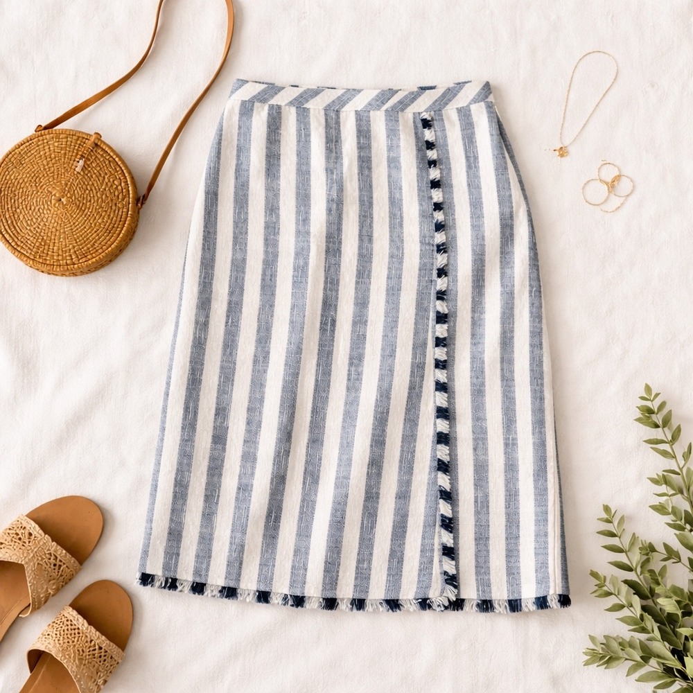 Banana Republic Striped Fringe Trim Pencil Skirt Blue White Tweed Size 4